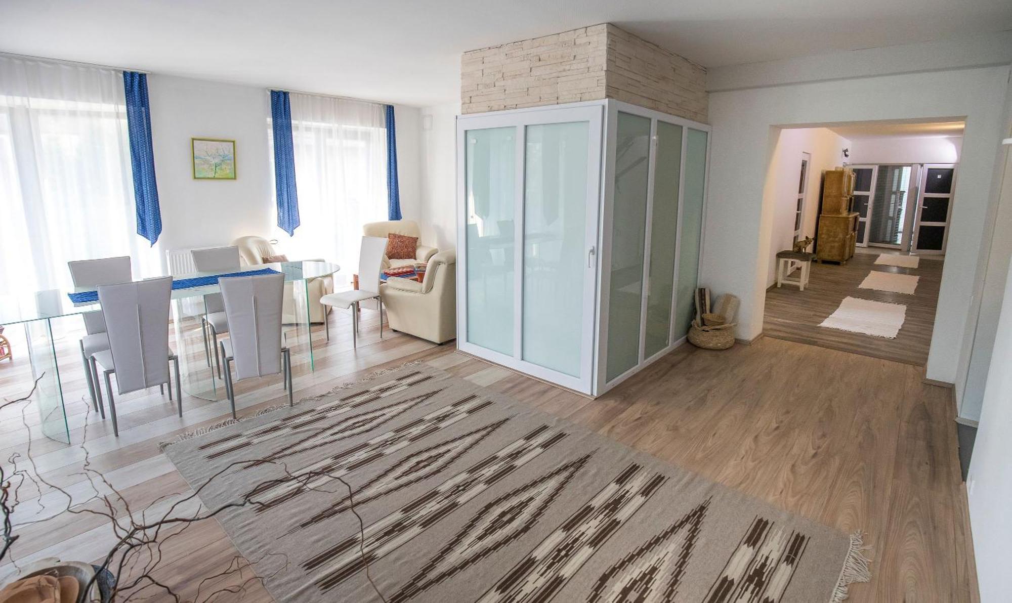 Villa Vamus Vendeg- Es Rendezvenyhaz Vámosszabadi 外观 照片