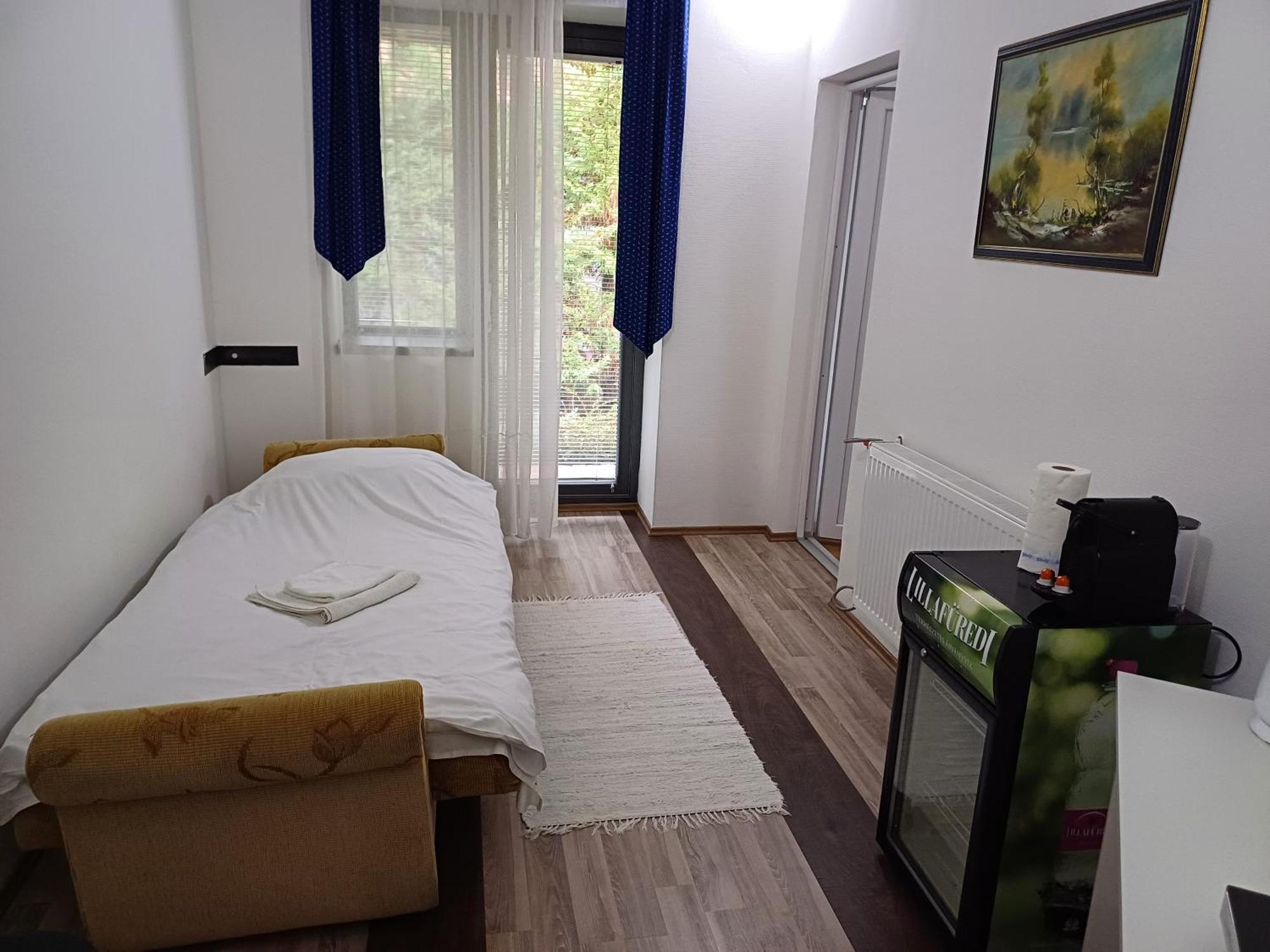 Villa Vamus Vendeg- Es Rendezvenyhaz Vámosszabadi 外观 照片